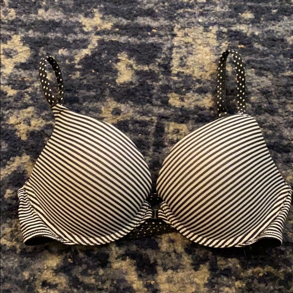 Victoria’s Secret push up bra